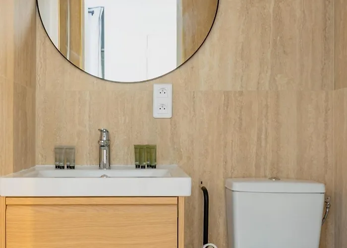 Unwind In Timeless Comfort Paris